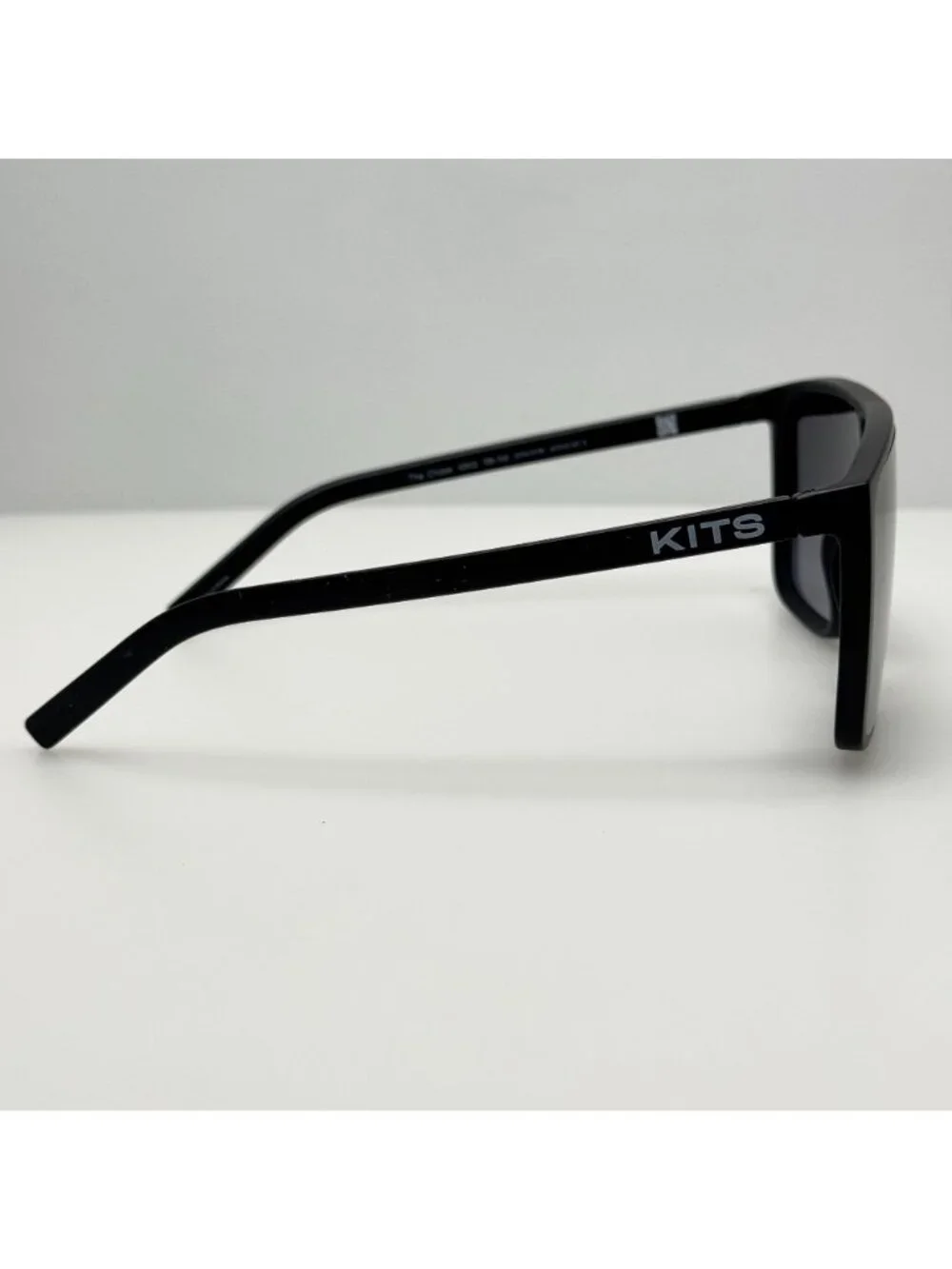 Kits Sunglasses Chase KB02 138-145 Black B